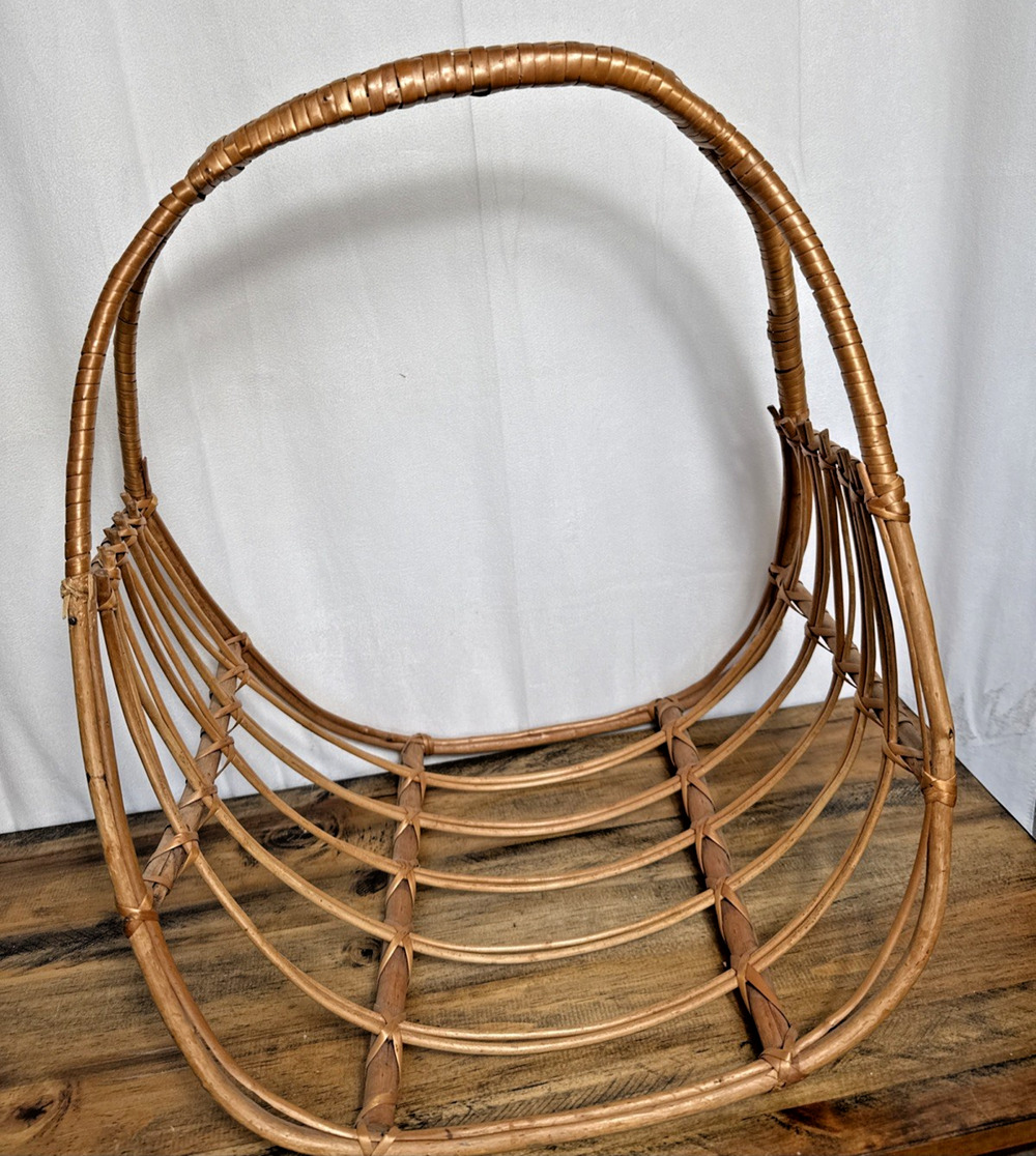 Vintage BOHO Wicker Rattan Magazine Rack Holder 1970s Retro Home Decor 20" Tall